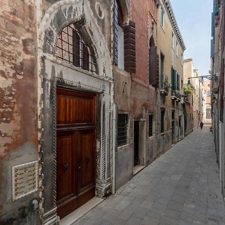 Palazzo Dolfin - Piazza San Marco Lovely Apartment Venedig Eksteriør billede