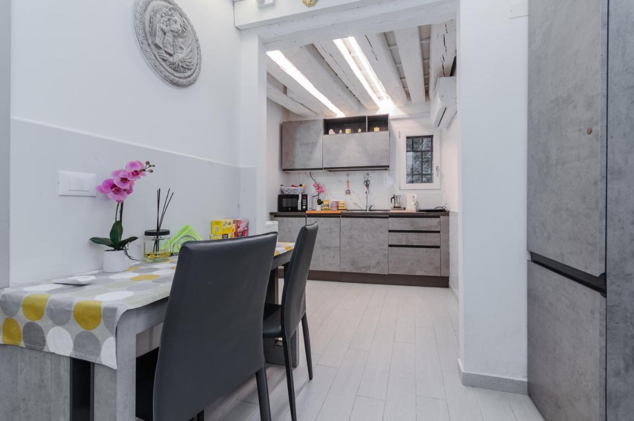 Palazzo Dolfin - Piazza San Marco Lovely Apartment Venedig Eksteriør billede